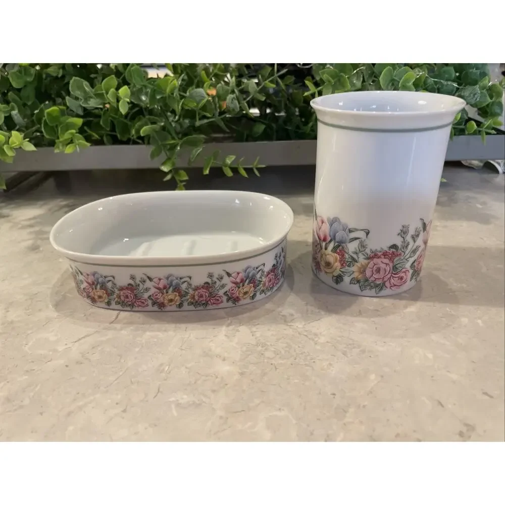 Floral Festival Bathroom Soap Dish & Cup 1988 Bill Blass Japan